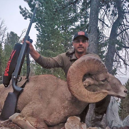 Idaho sheep hunting guides with Tony